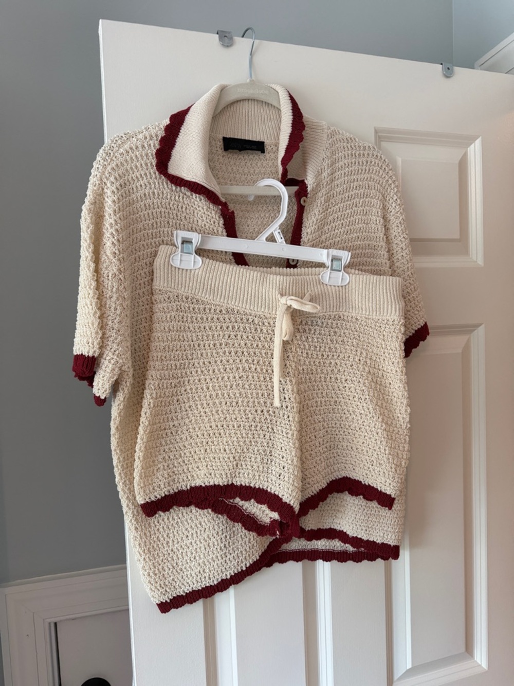 Zara Cream Crochet V-Neck Sweater Set with Burgundy Trim